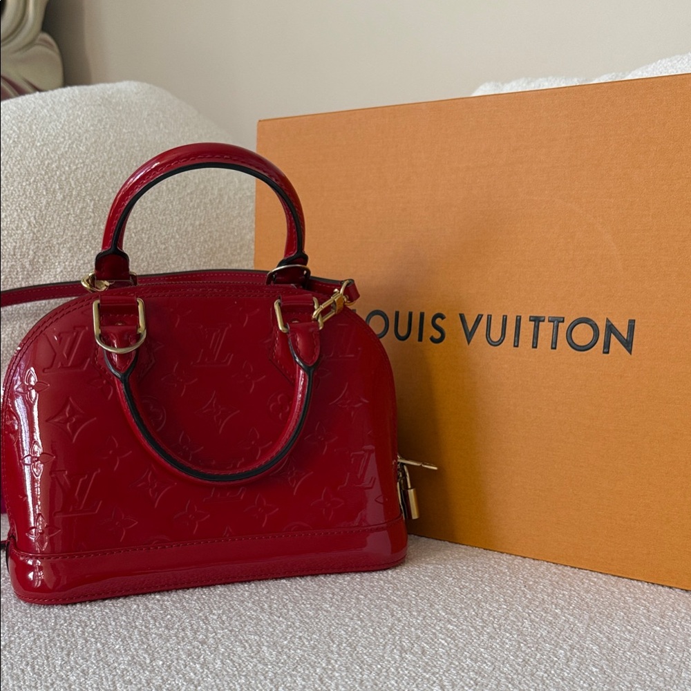 Louis Vuitton Alma BB